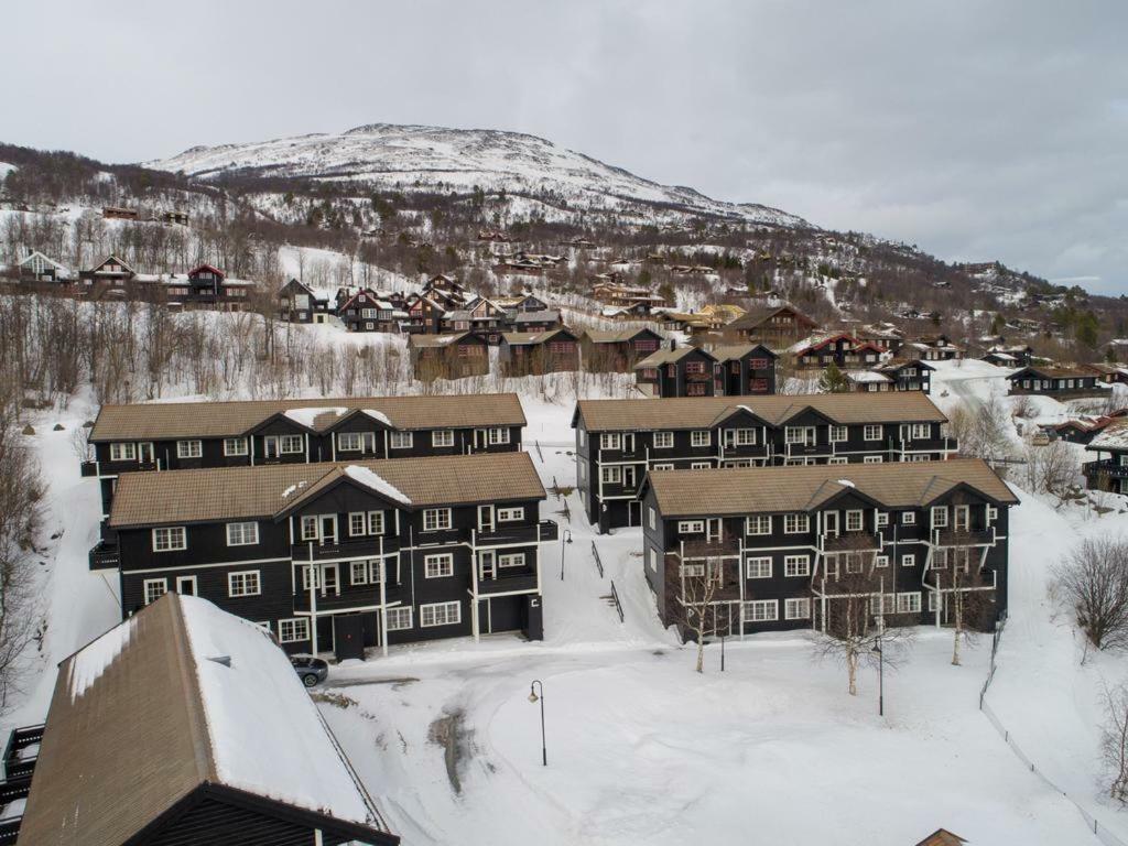 Oppdal Alpintun Stolen Ski In - Ski Out Exterior foto